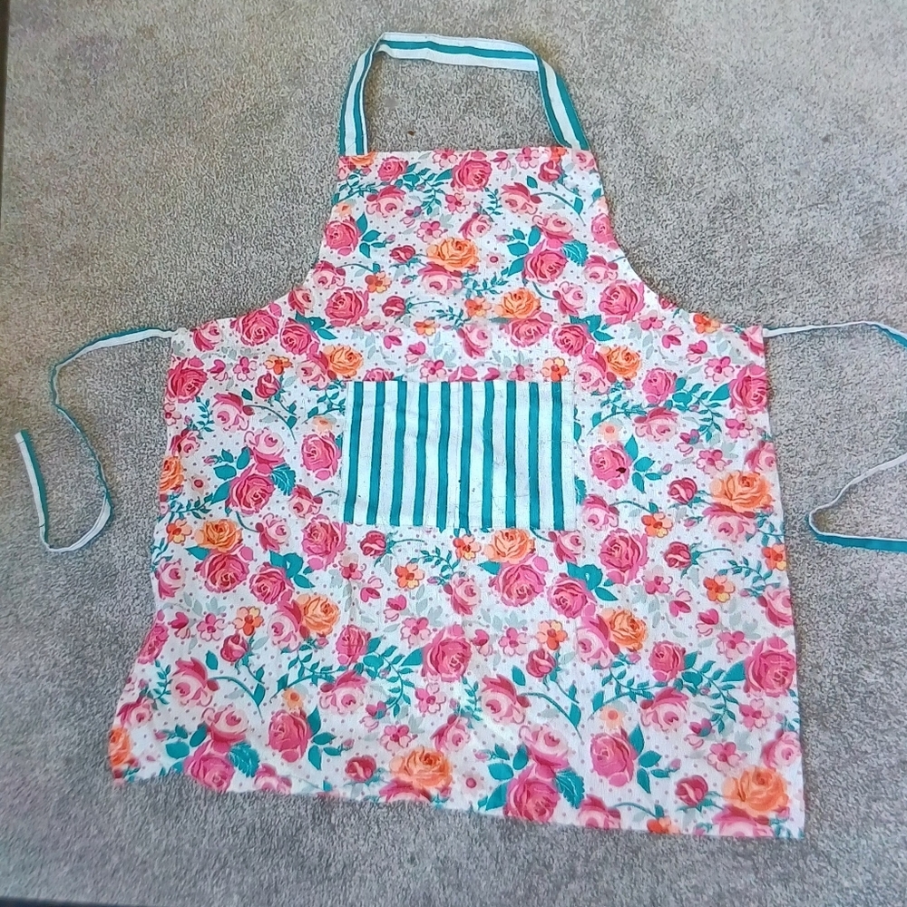 Hand made kitchen apron cotton. New